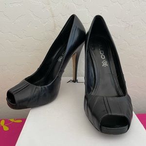 Aldo peep toe pumps